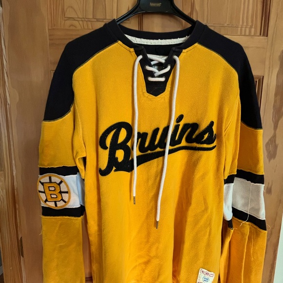CCM Vintage Boston bruins sweater - Picture 1 of 2